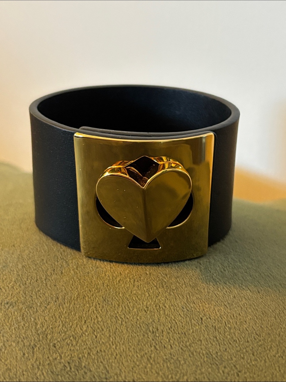 kate spade Black Leather Cuff with Gold Heart Spade Plate - Picture 1 of 8